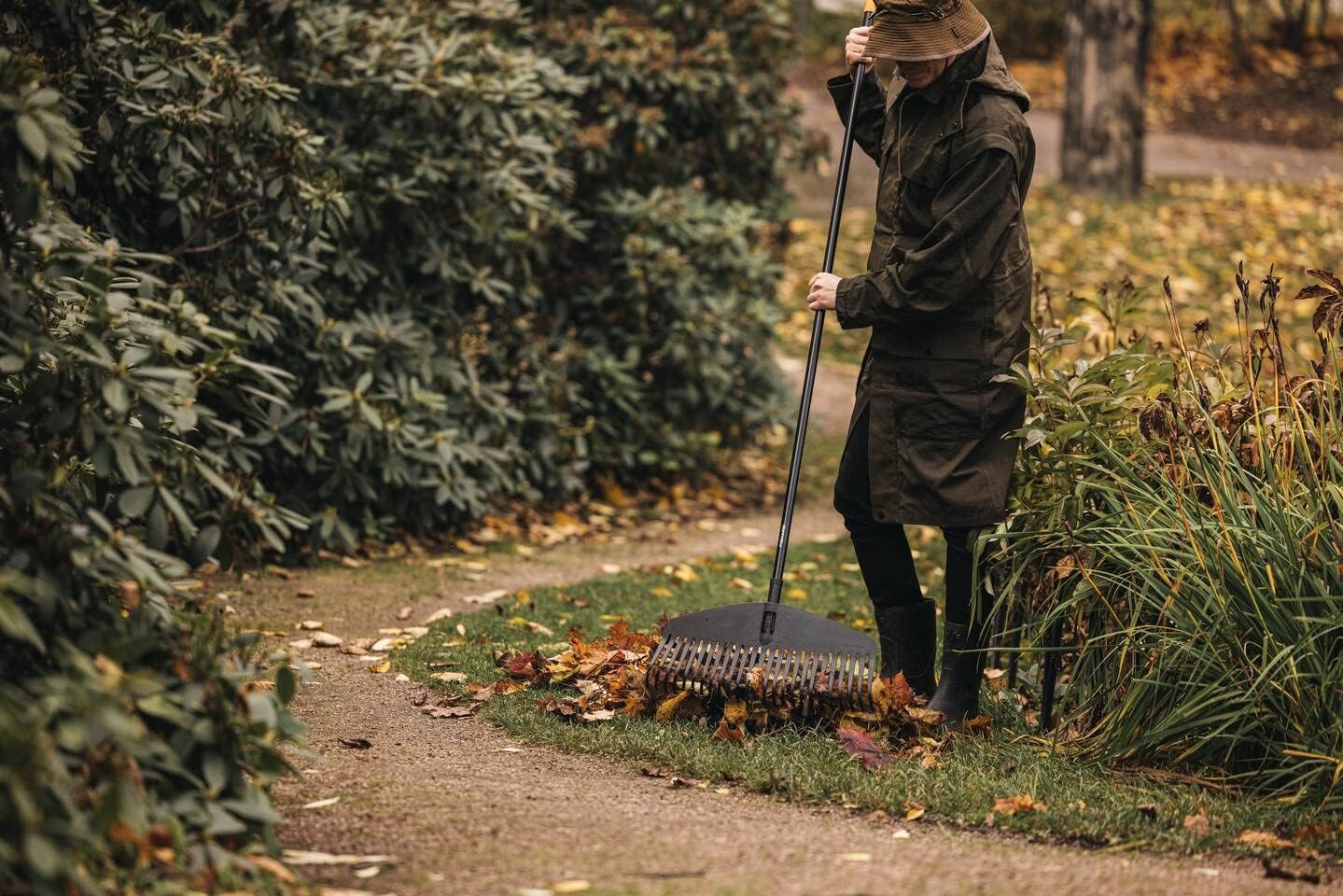 Leaf Rake, Black