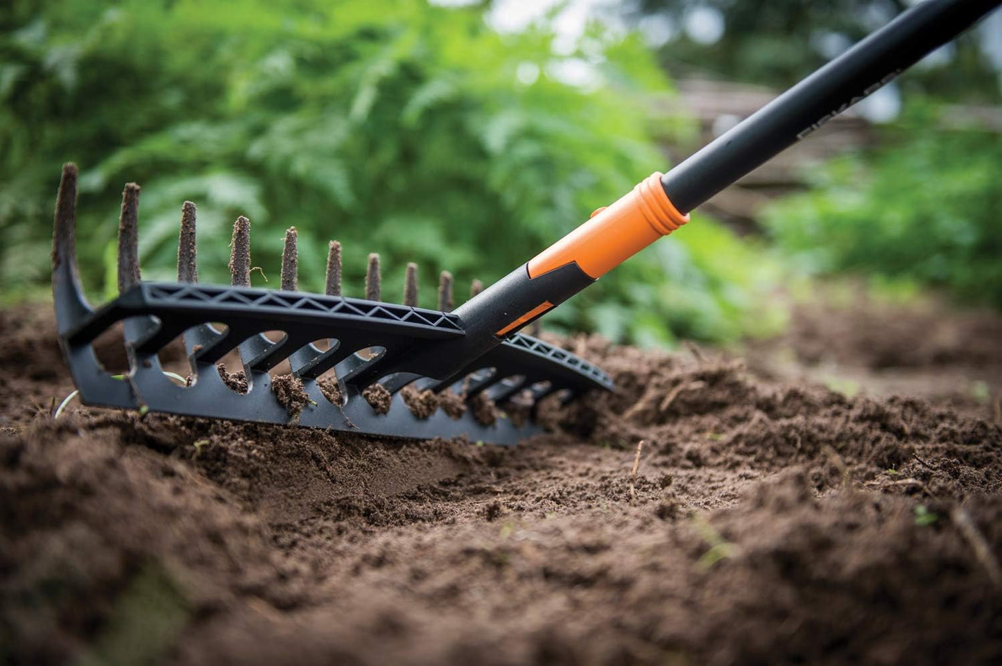 Rake with 12 teeth